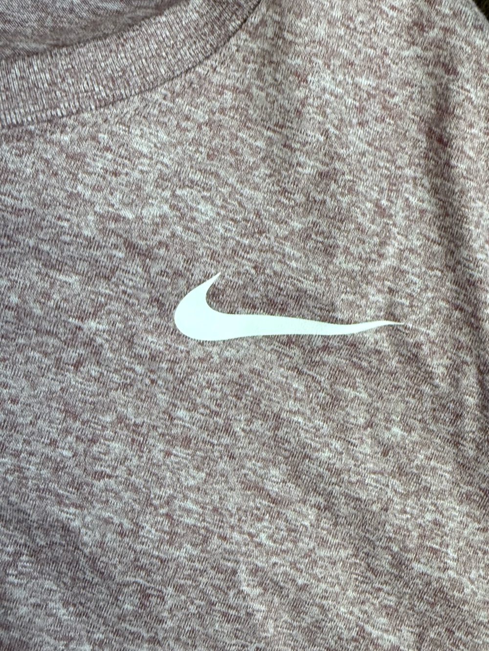 Nike Dri-FIT Women’s Set Heathered Tee Ultra High Waisted Shorts Small Medium - Picture 7 of 8